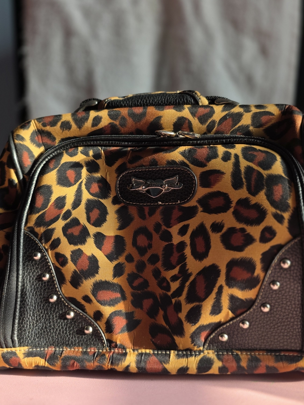 RARE KATHY VAN ZEELAND LEOPARD COSMETIC SATCHEL